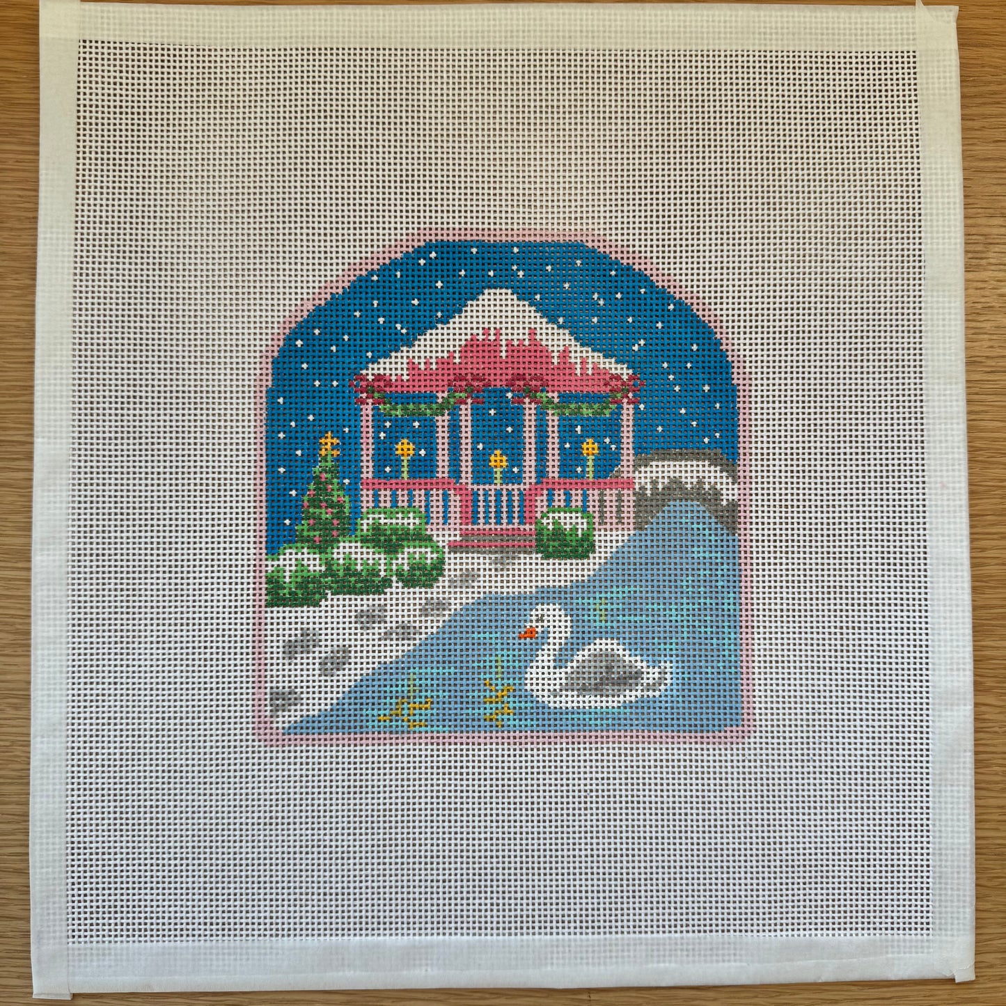 Snowy Swan Gazebo